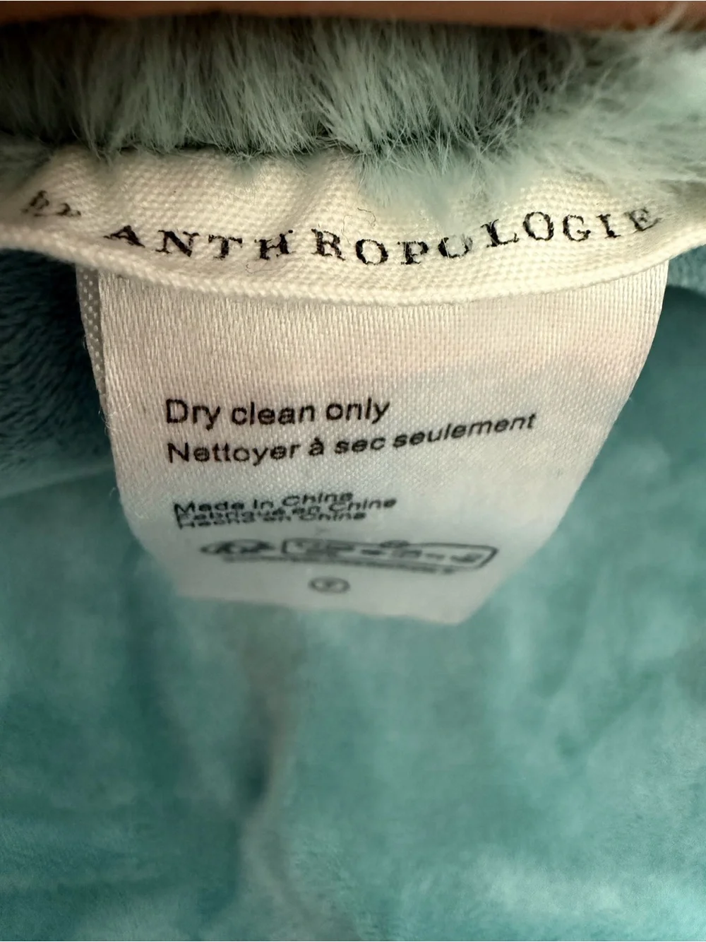 Anthropology Sophie Faux Fur Throw Blanket Makes Mint